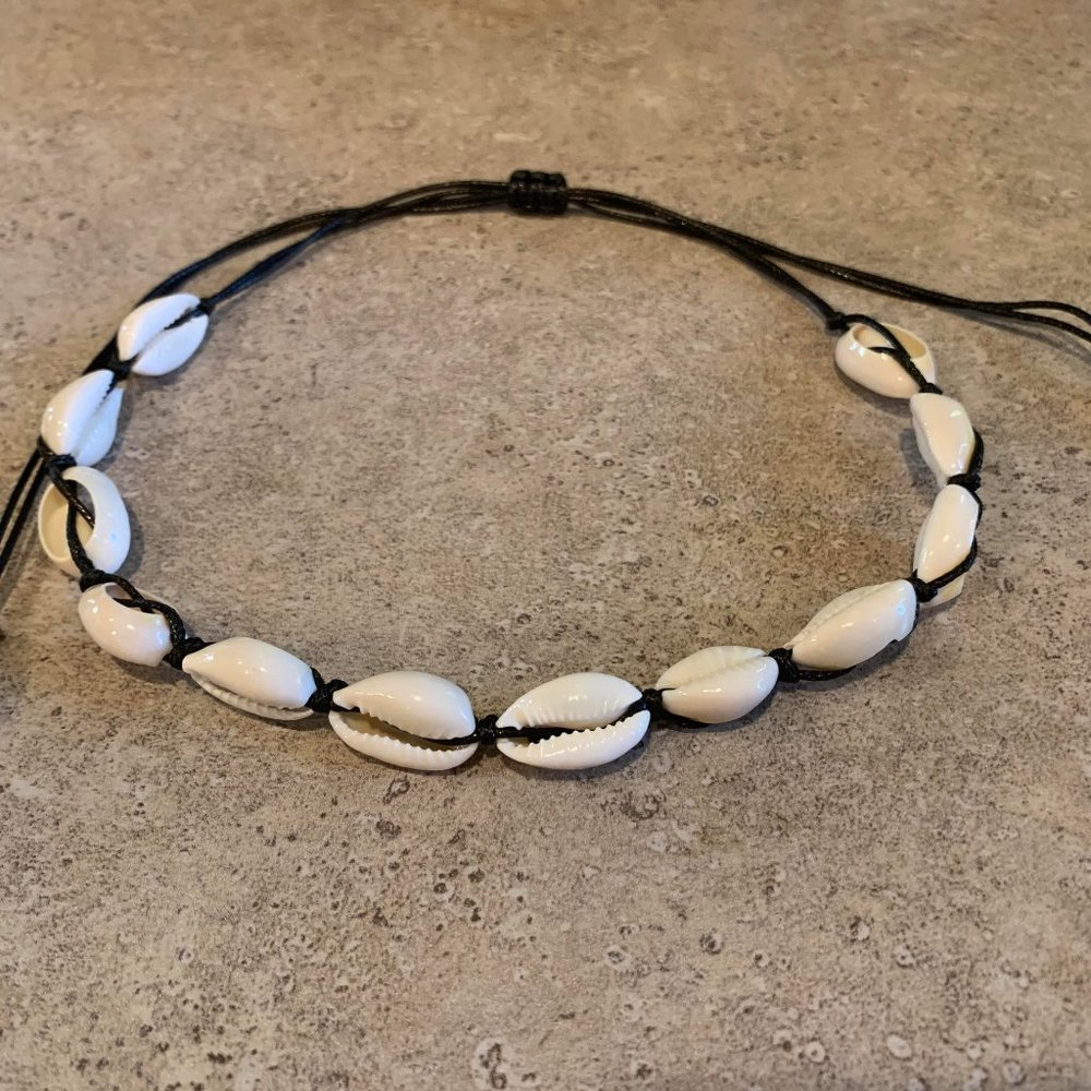 Cowrie Shell Necklace Choker